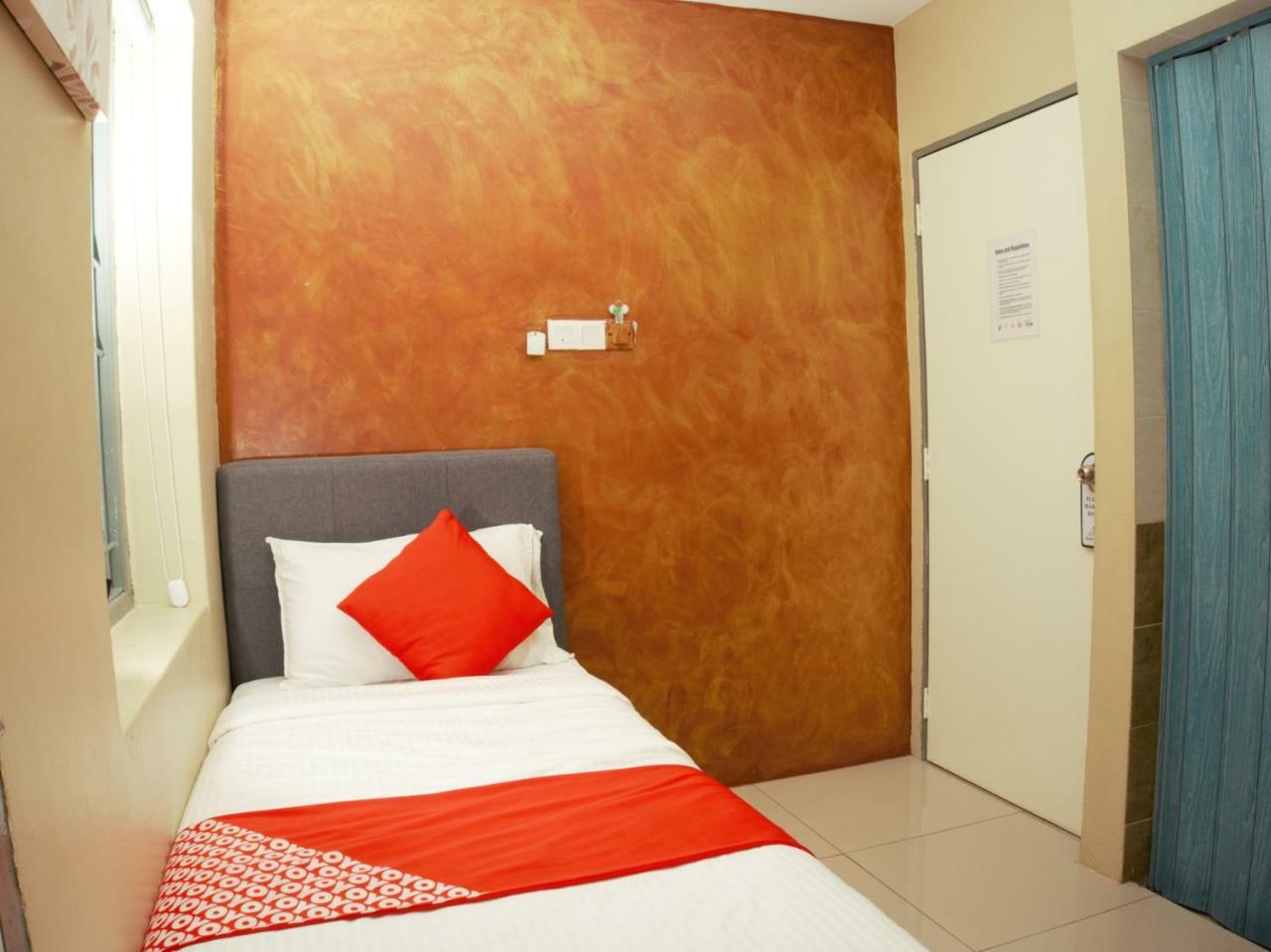Oyo 90121 Summer House Bed & Cafe Kuala Lumpur Ngoại thất bức ảnh